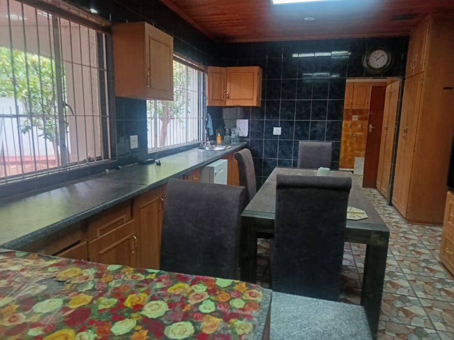 5 Bedroom Property for Sale in Royldene Northern Cape